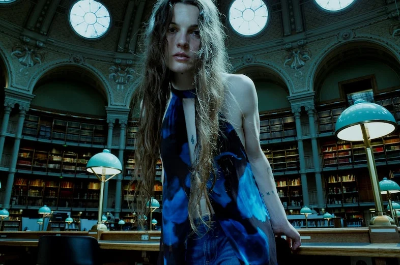 Sophia Stel: Pull&Bear’s "Songs Worth Reading" Campaign Celebrates Music and Literature in the Heart of Paris